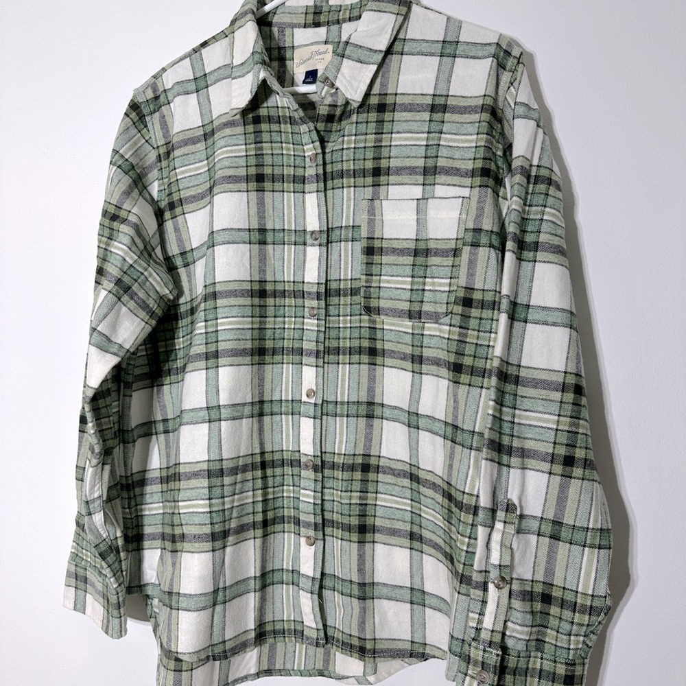 *💙 5 for $20* Green Plaid button top